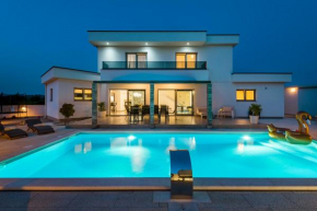 VILLA MIRAKUL